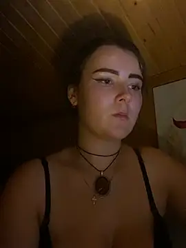 Онлайн чат XXX mewKate