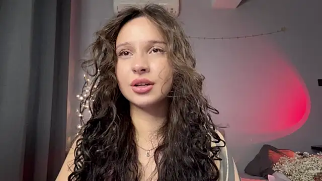 WeepyMoon webcam show