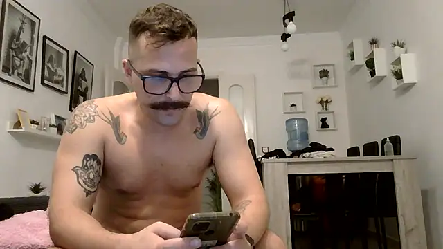 yanick931's Live XXX Chat