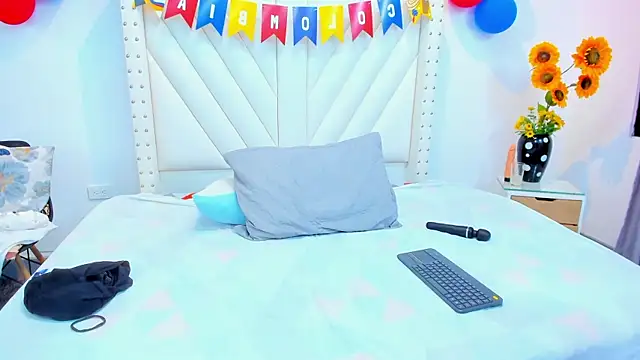 Paulynavera Adlı Modelin Canlı XXX Sohbeti