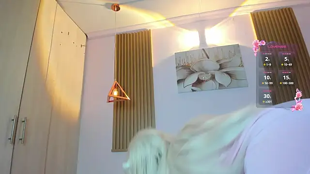 KoraRousee's Live XXX Chat