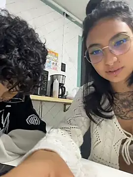 Chat +18 de ian_mathias_ ao vivo