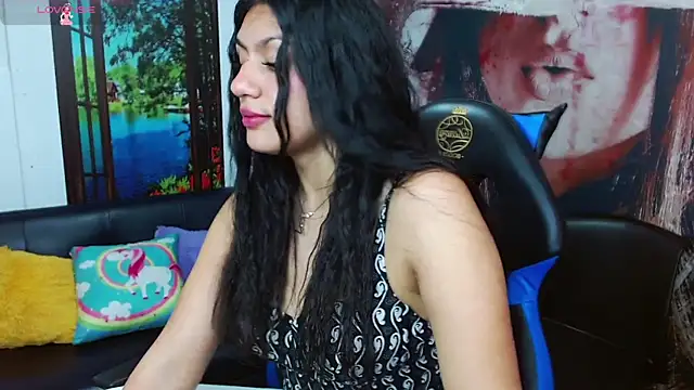 gigi_gilt_'s Live XXX Chat