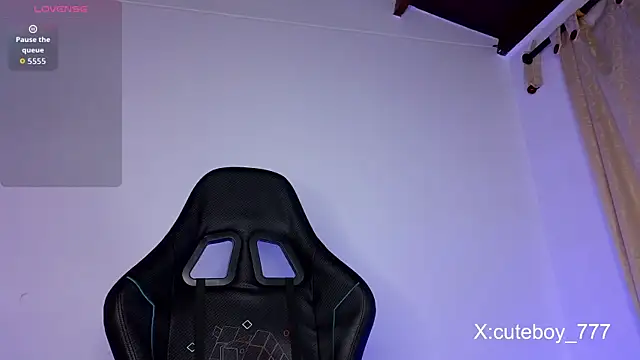 Czat XXX na żywo – _Danny777
