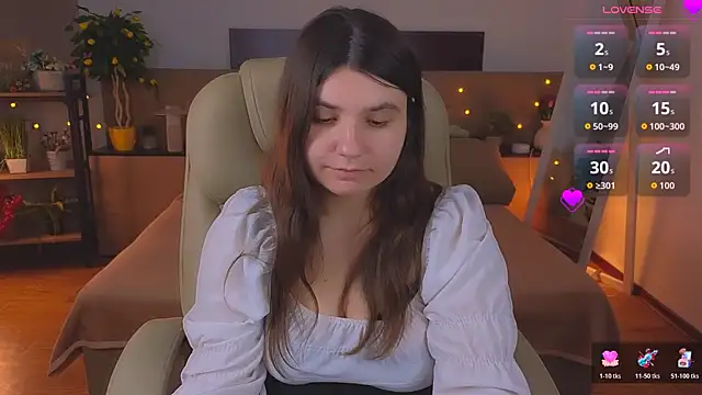 XXX chat uživo modela Viola__Shy