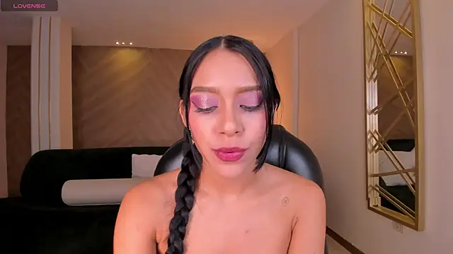 AmaliaCrus Adlı Modelin Canlı XXX Sohbeti
