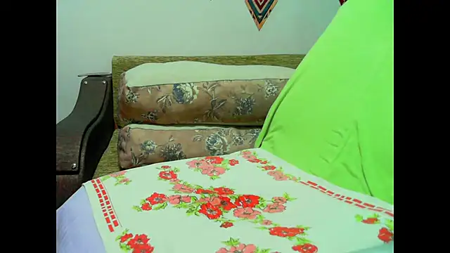 XXX chat uživo modela Hyllda