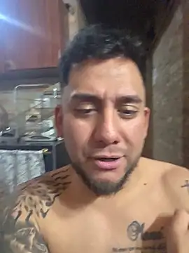Show de Omar90sala na webcam