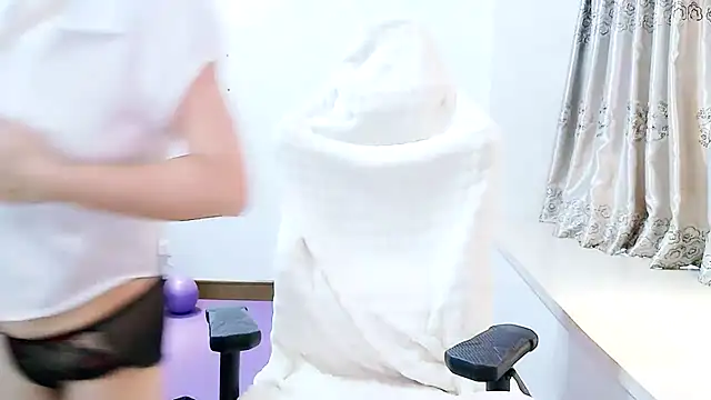 youyou-55's Live XXX Chat