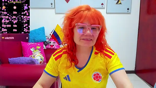 XXX chat uživo modela Salomeediaz_