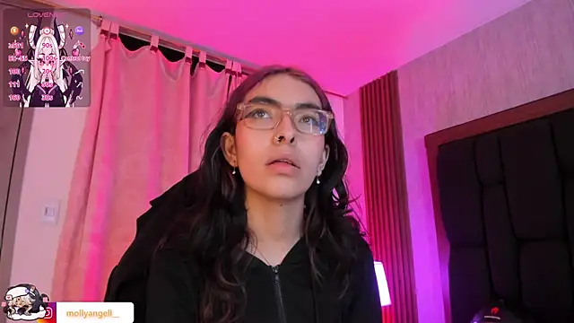Molly_A's Live XXX Chat