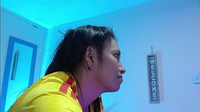 Chat +18 de naya_10 ao vivo