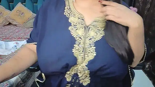 The_Queen_Molly Live XXX-chat