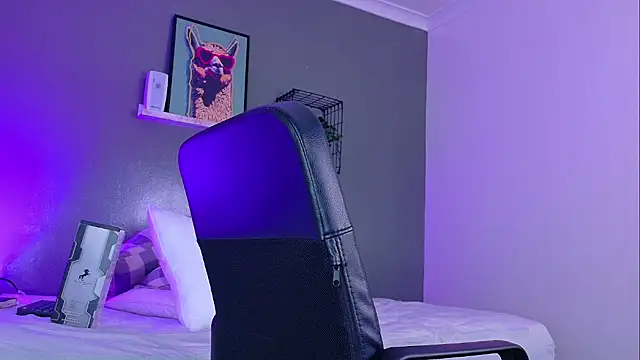AndrewKenoxx__'s Live XXX Chat