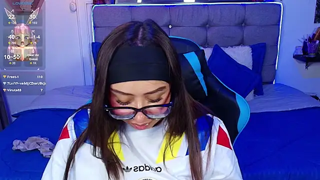 Chat +18 de Kata_Bigboobs ao vivo