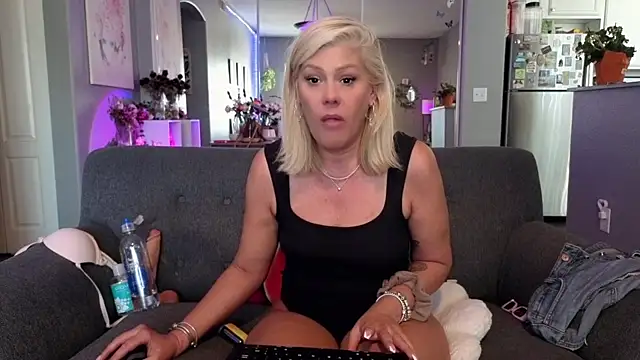 Lexi_Shocker 现场XXX聊天