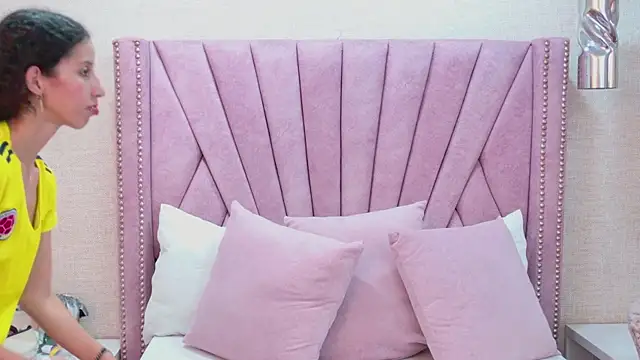 Chat +18 de EimySanchez ao vivo