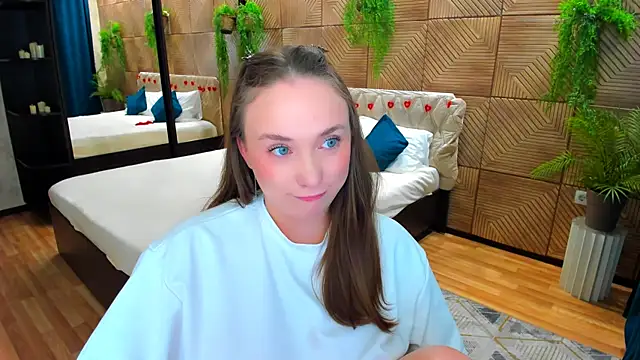 TrueReincarnation Live XXX-Chat
