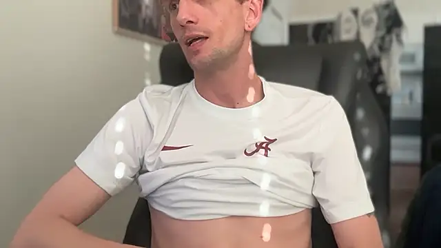 MuchCarpal's Live XXX Chat