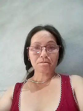 XXX chat uživo modela Cucci07