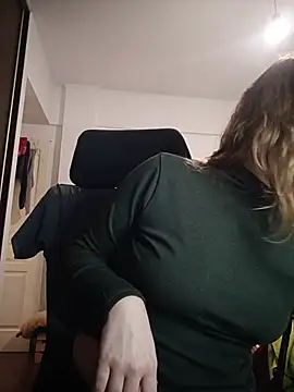 mediadescocida Adlı Modelin Canlı XXX Sohbeti