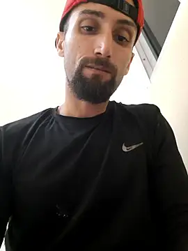 Luccareli10 Chat XXX in diretta