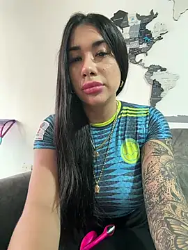 Chat +18 de kiim_taaylor ao vivo