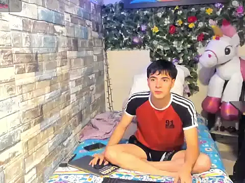 Chat +18 de Kurume_Ly ao vivo