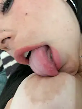 Онлайн чат XXX LoveLillyy