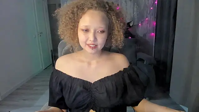 دردشة Senya_Sol الجنسية المباشرة