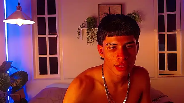 Chat +18 de marco_monstercock ao vivo