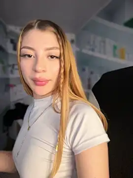 Chat +18 de Jessy_Queen ao vivo