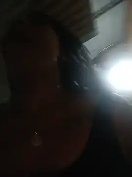 chikivivi-'s Live XXX Chat