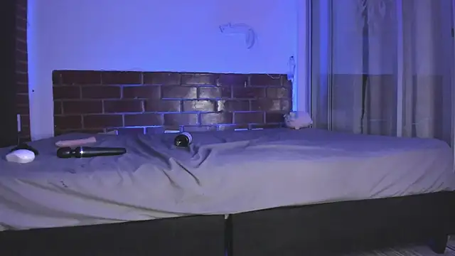AdammClark1 élő XXX-chatje