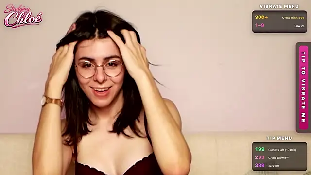 itschloelaurent's Webcam Show