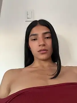 Ema_Rose_ Chat XXX in diretta