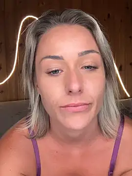 XXX chat uživo modela petrouchkaaa_