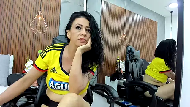 Chat +18 de Velvet_Luxx ao vivo