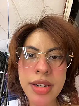 Chatroom XXX en direct de Eva_Feller69