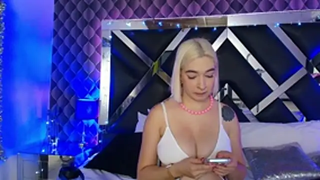 Chatroom XXX en direct de victoriaa_lee_