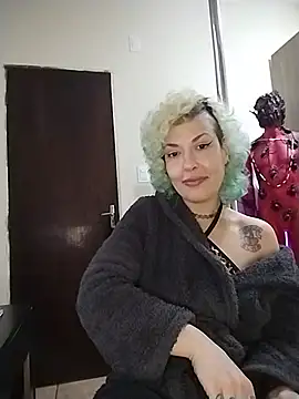 Chat +18 de MariLouM ao vivo