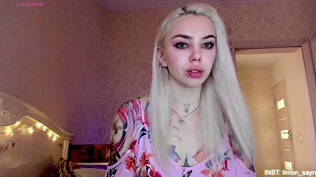 LillyMoure_ – Live XXX-chat