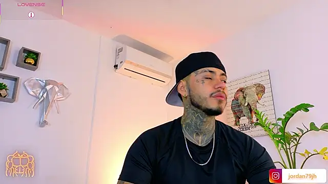 Czat XXX na żywo – JordanSmiith_