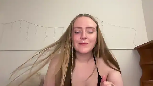 Pattyworld69 Adlı Modelin Canlı XXX Sohbeti