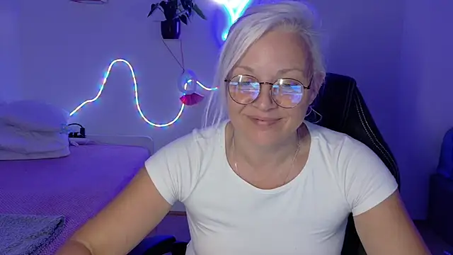 Chat +18 de Linsy_Kim ao vivo