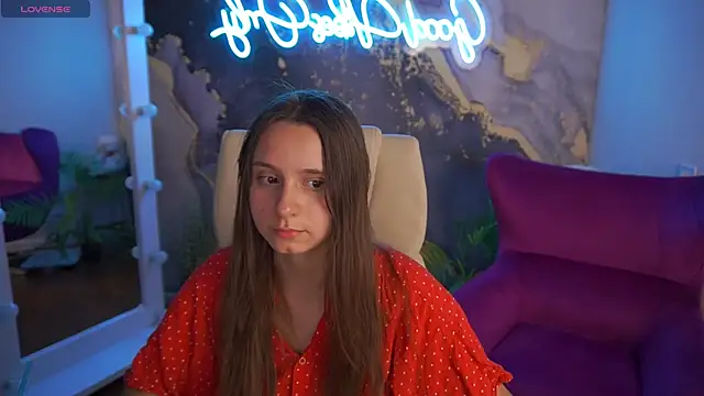 TinyNatalie Chat XXX live