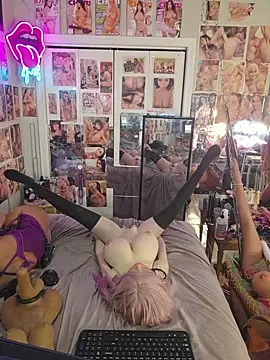 luvs2cumm69 XXX чат на живо