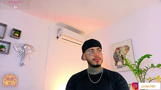 Chat XXX ao vivo de JordanSmiith_