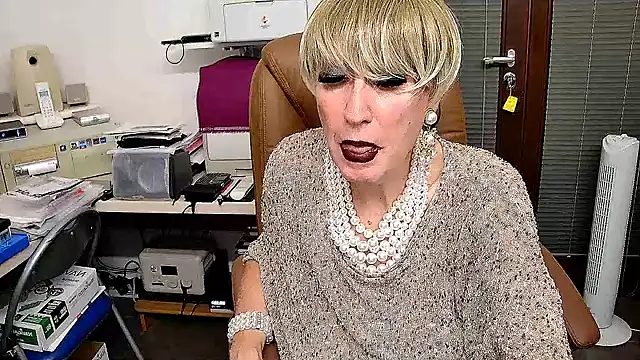 ROBY_SWEETHOT – Live XXX-chat