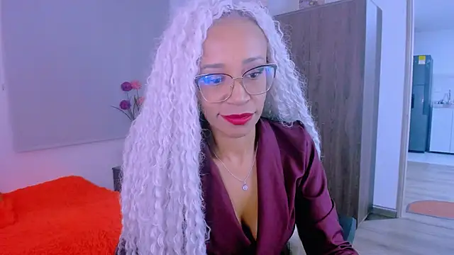 ScarlettMalbec Adlı Modelin Canlı XXX Sohbeti